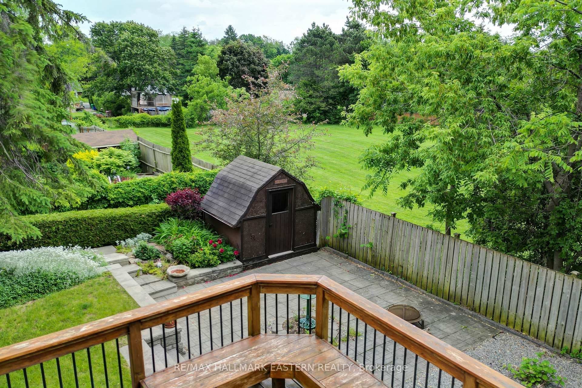 509 Montcalm Drive photo 33