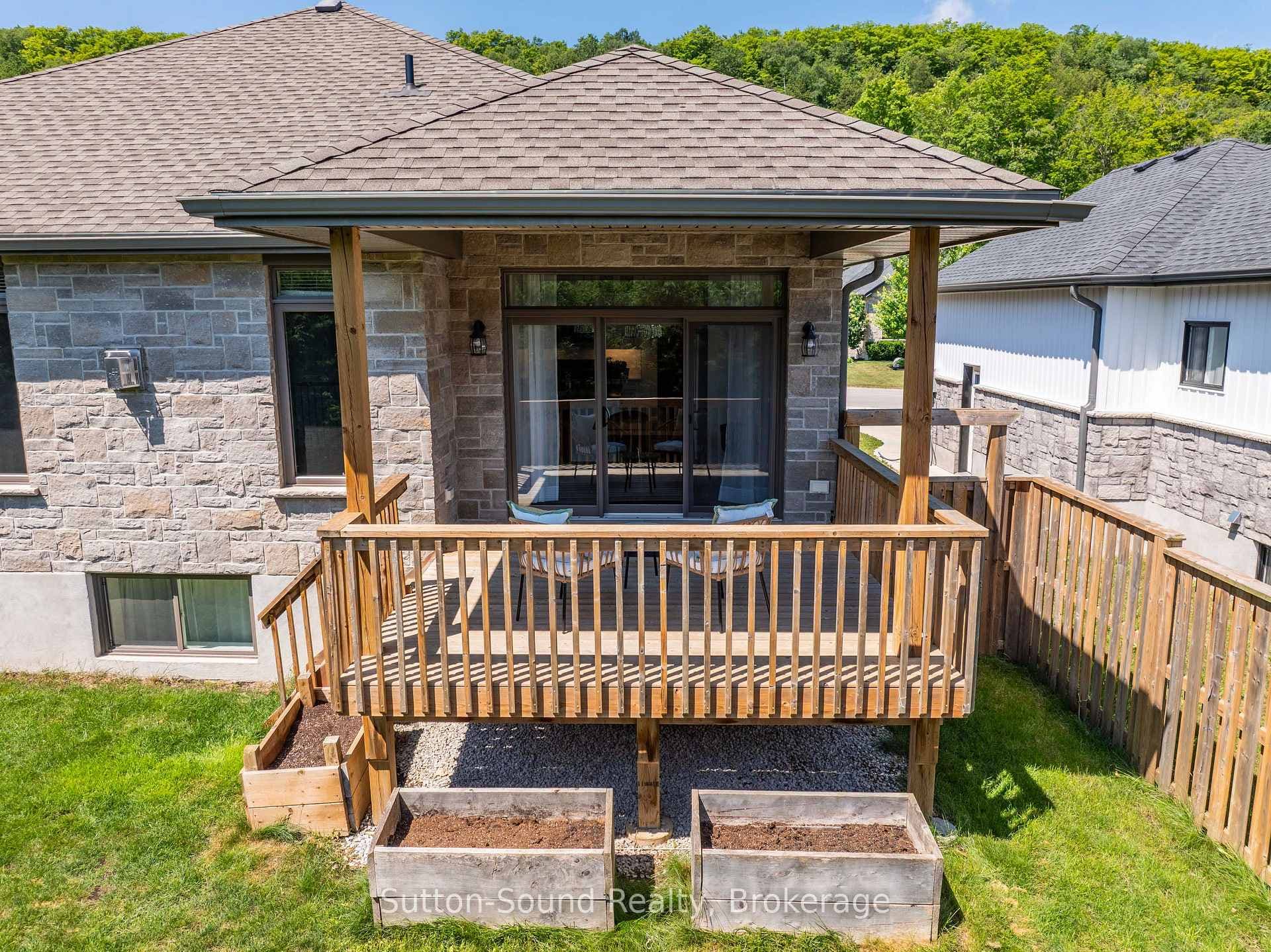 315 6th Avenue photo 23
