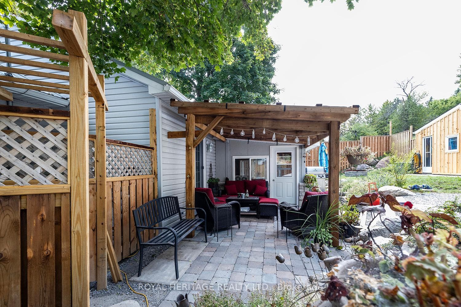 298 Carnegie Beach Road photo 25