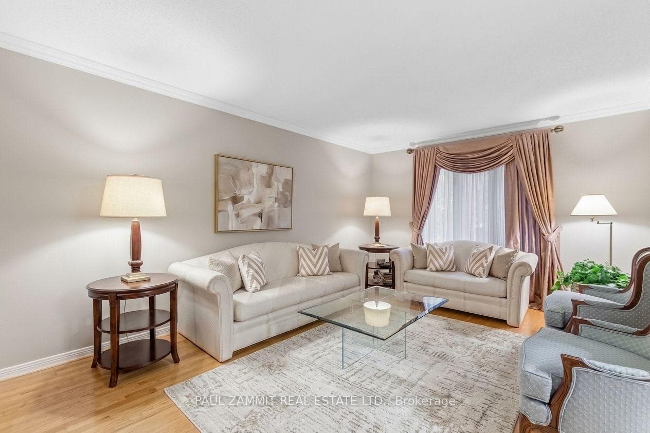 39 Woolsthorpe Crescent photo 7