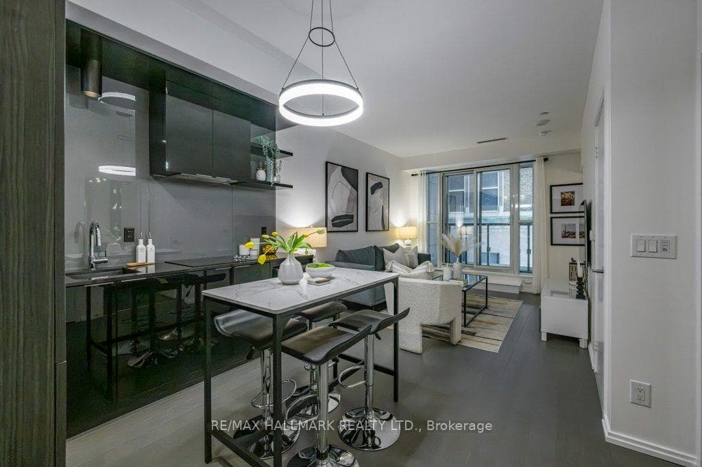 70 Temperance Street Unit 410 photo 4