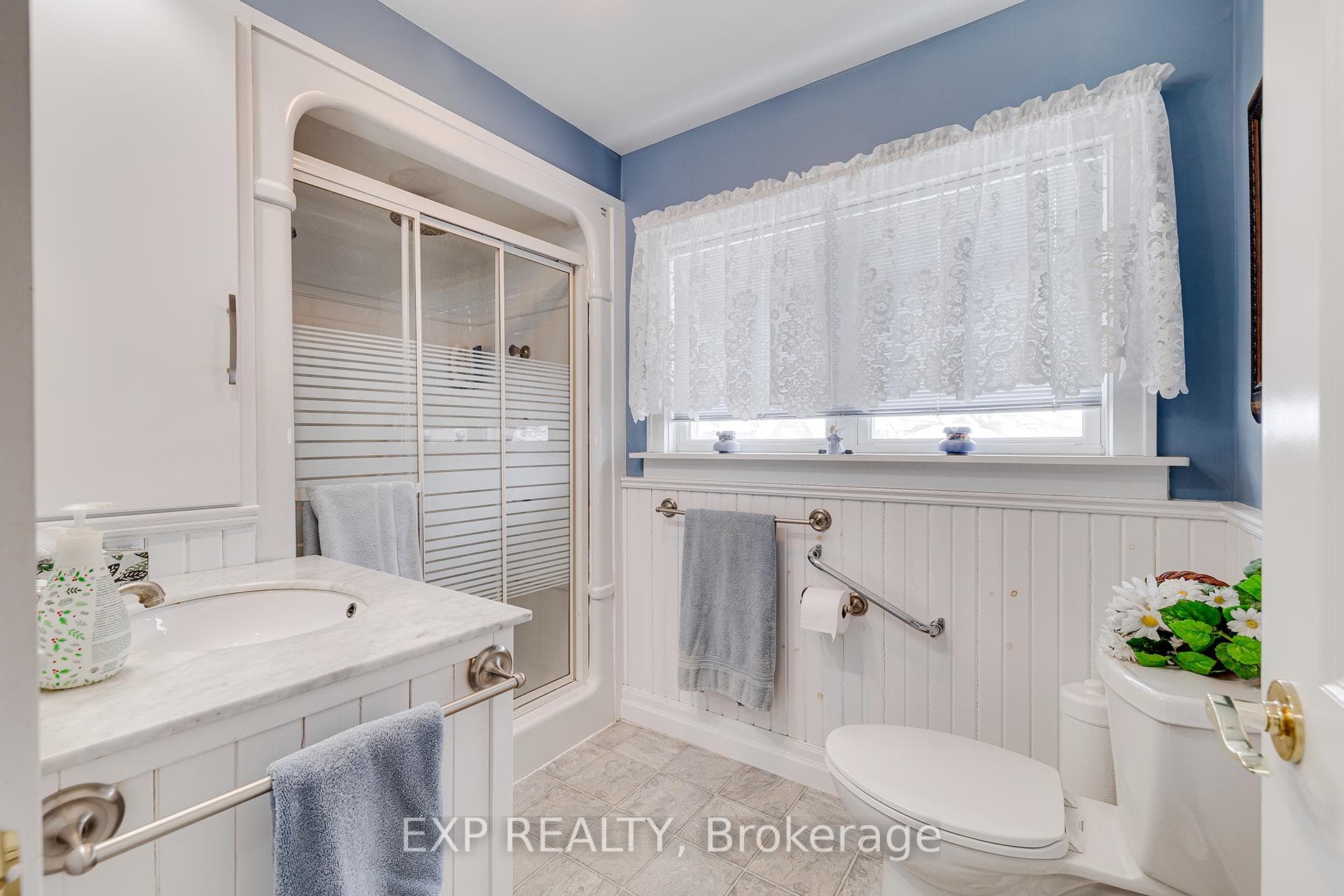 77 Borden Avenue photo 29