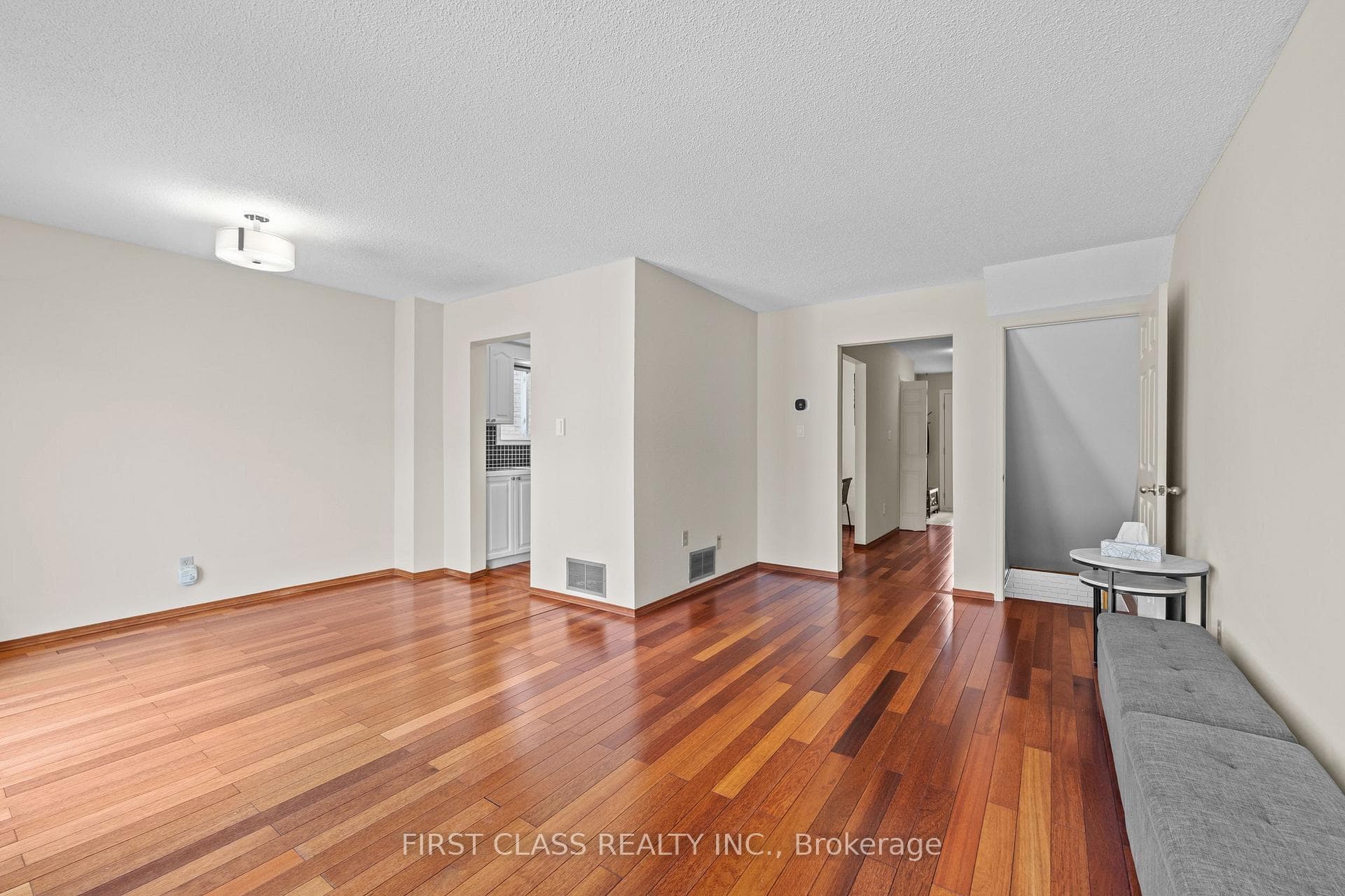 4213 Beacon Lane photo 10