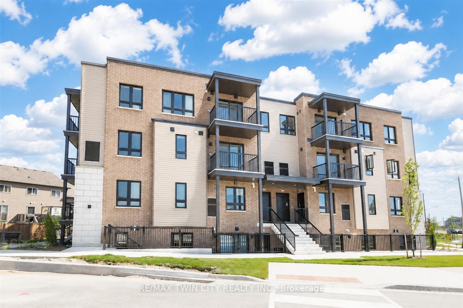 1331 Countrystone Drive Unit B3 photo 1