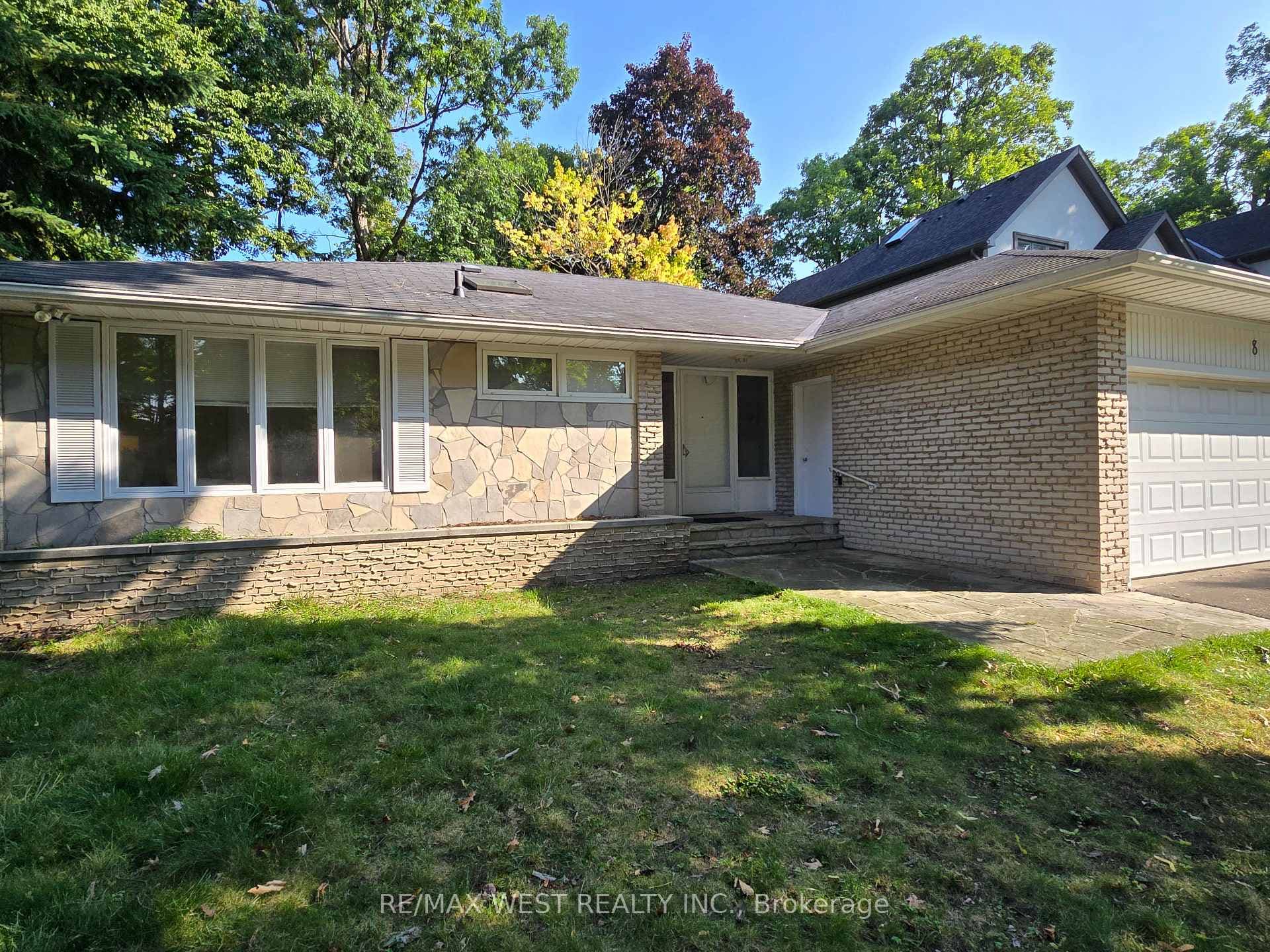 8 Farningham Crescent photo 2