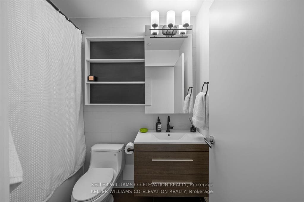 1830 Bloor Street Unit 638 photo 12