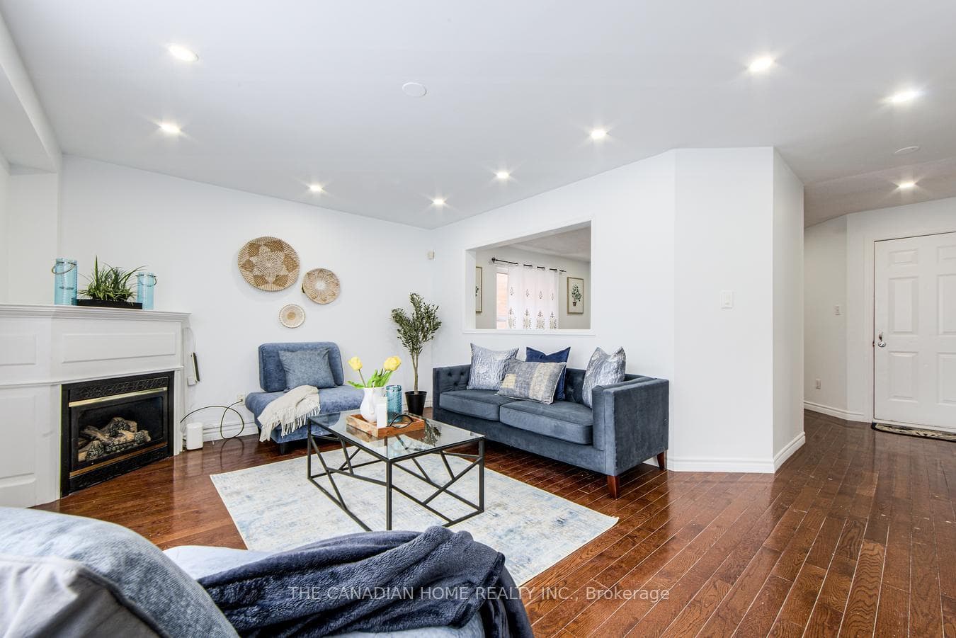 44 EARLSBRIDGE Boulevard photo 9