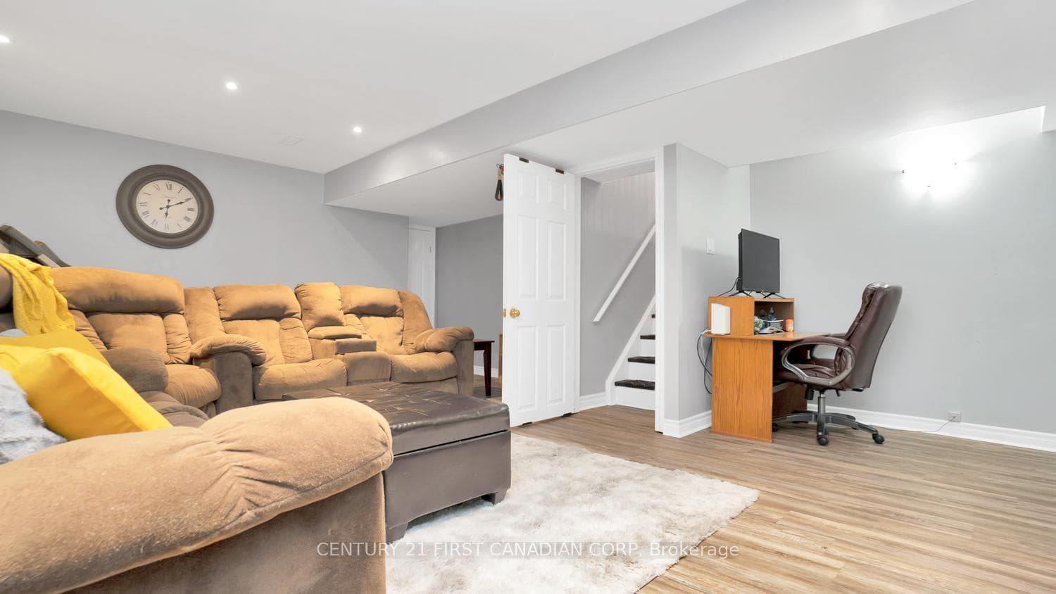 224 Bournemouth Drive photo 24