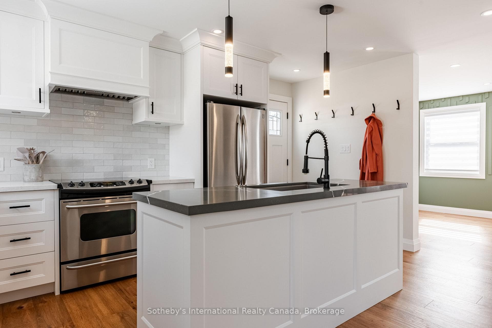 26 Glen Eden Court photo 8