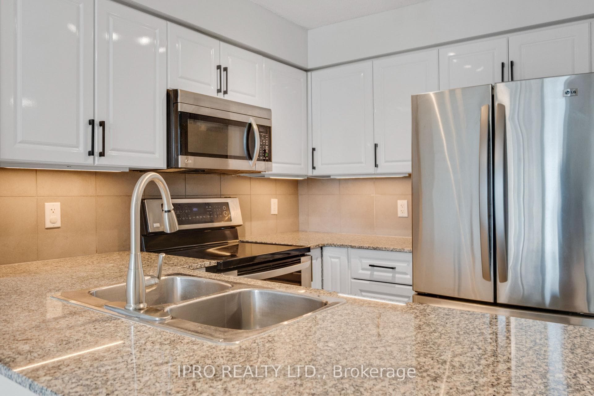 16 Yonge Street Unit 2007 photo 19