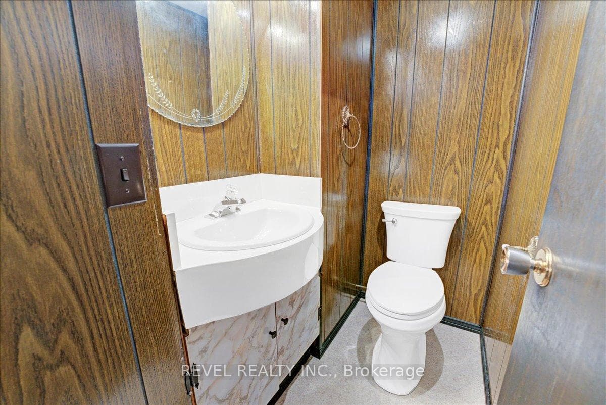 328 West 5th Street photo 22