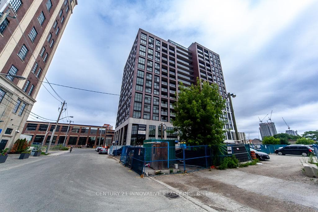 181 Sterling Road Unit 510 photo 4