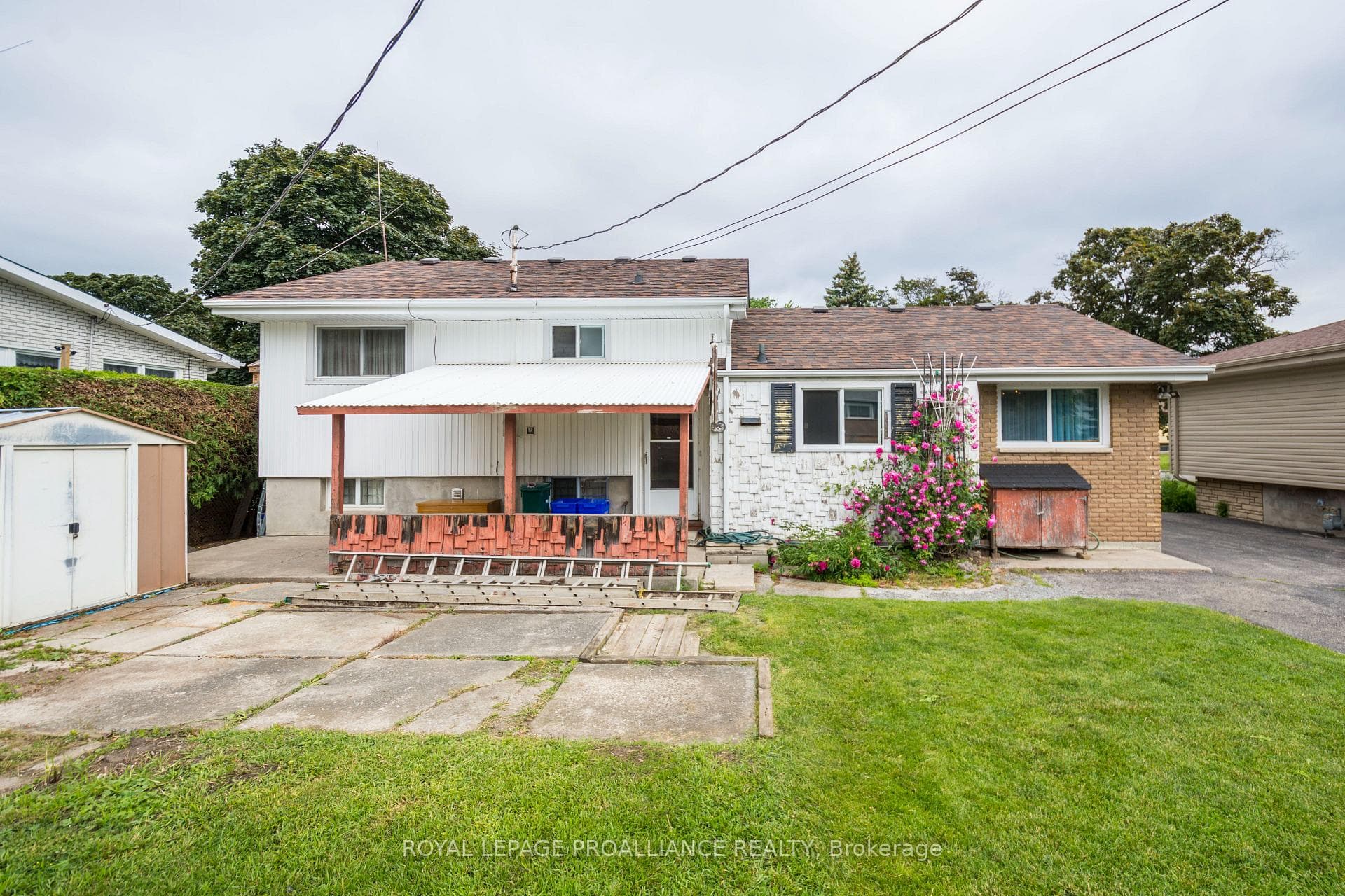 18 Hillside Crescent photo 21