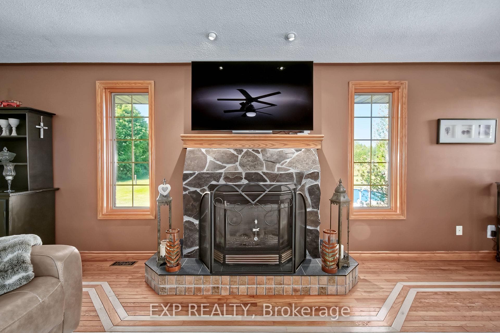 57186 Eden Line photo 26