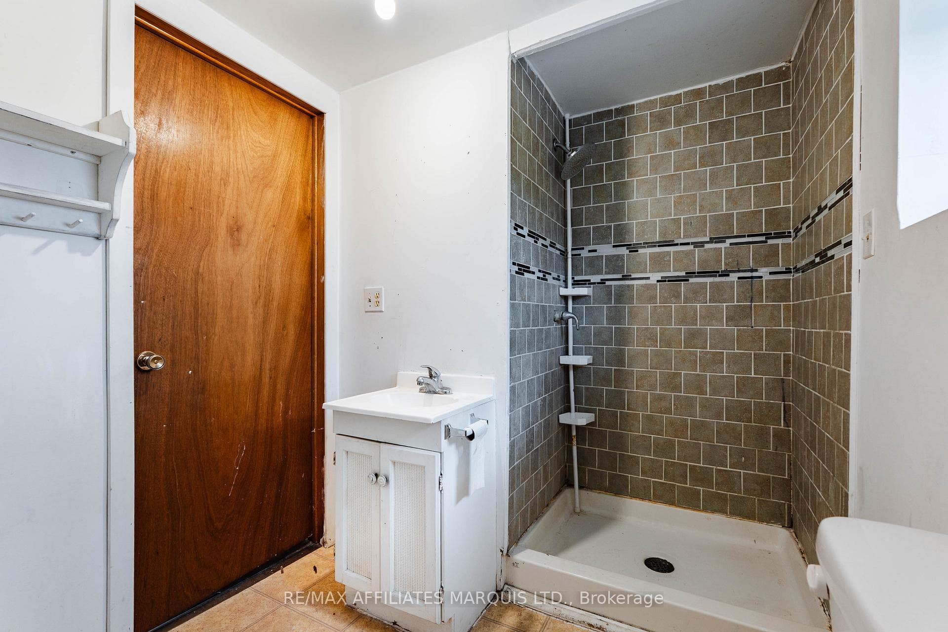 21910 Seguin Mill Street photo 24