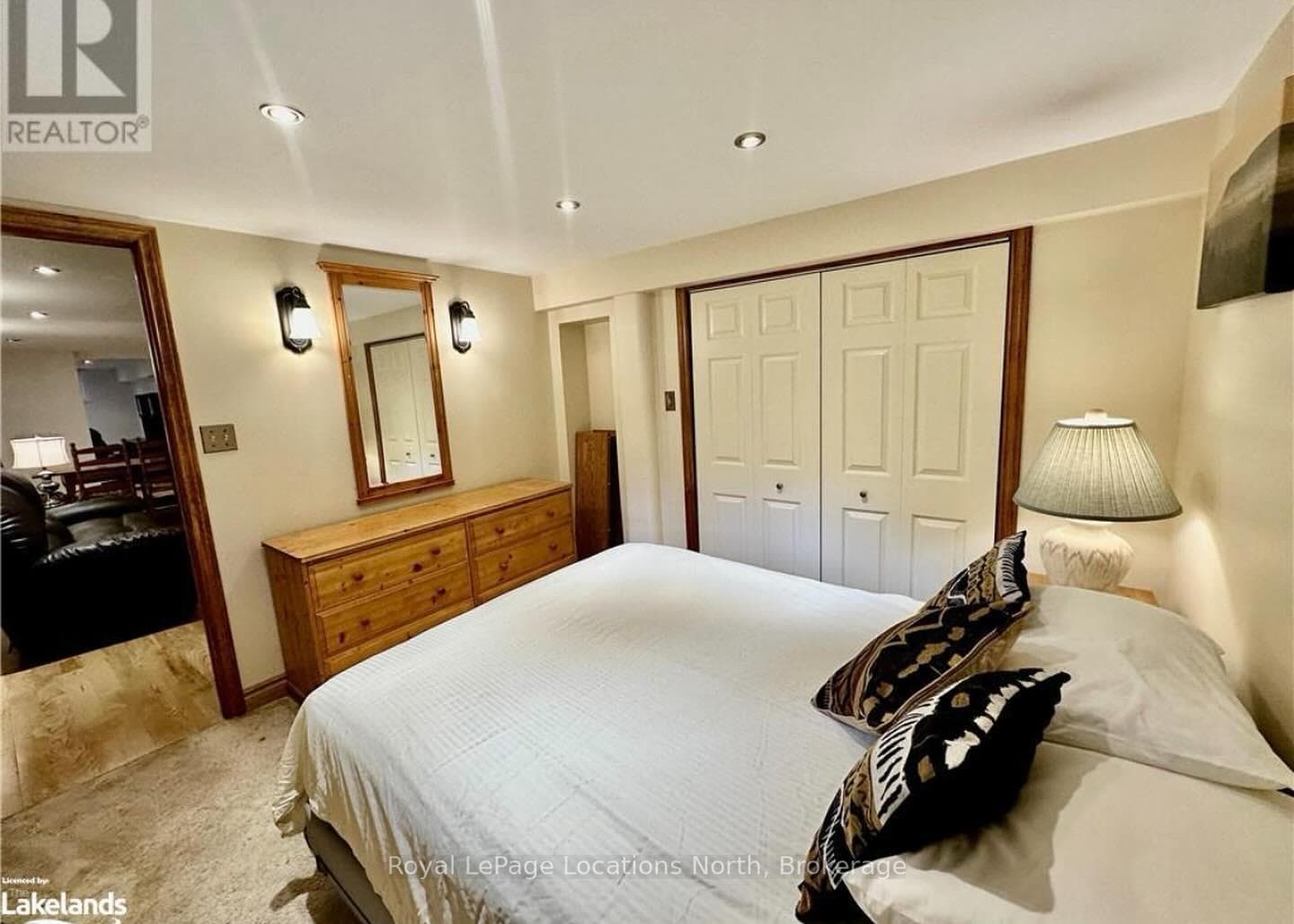 305 ELIZA Street Unit Lower photo 6