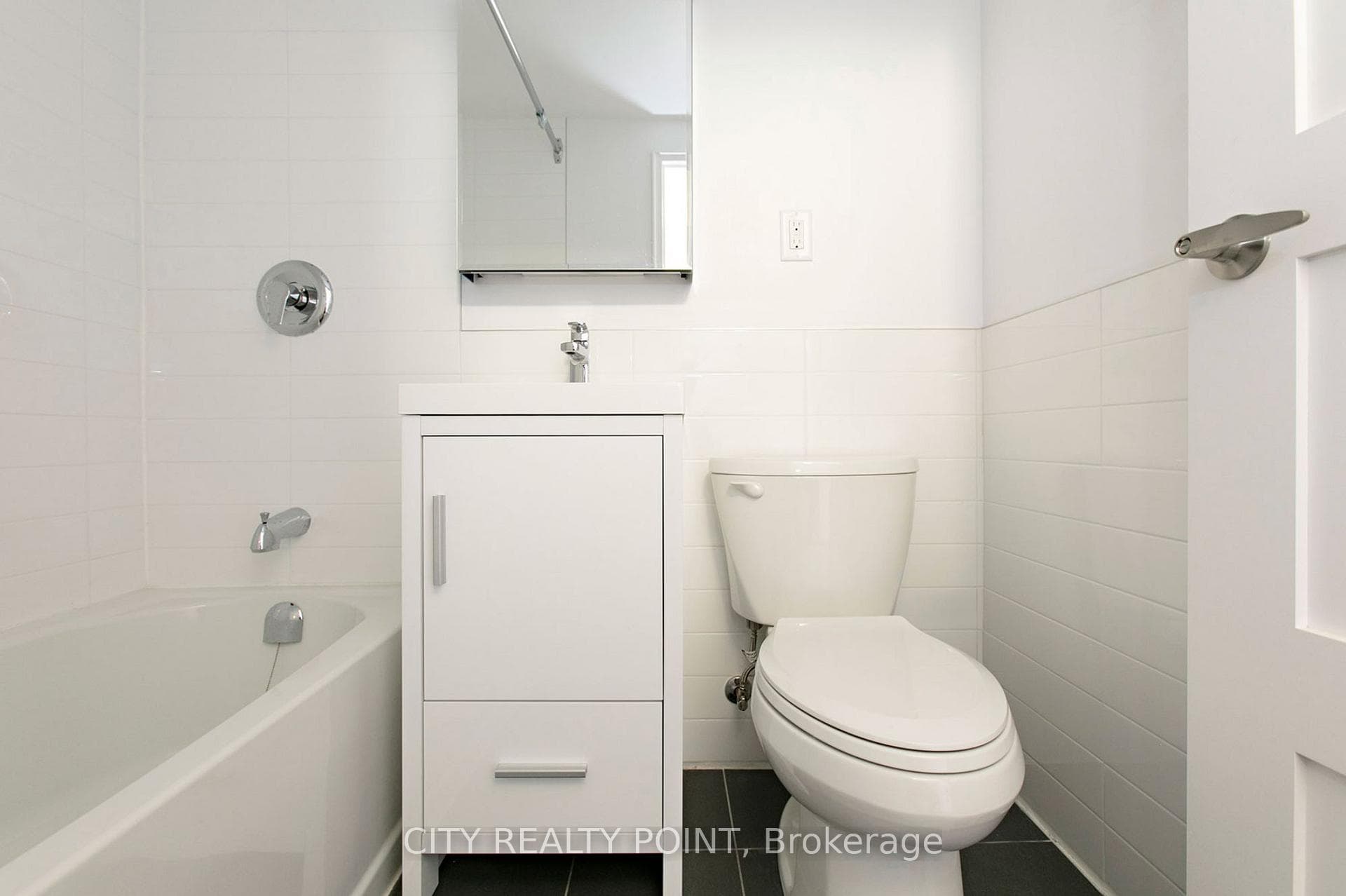 276 St George Street Unit 607 photo 15