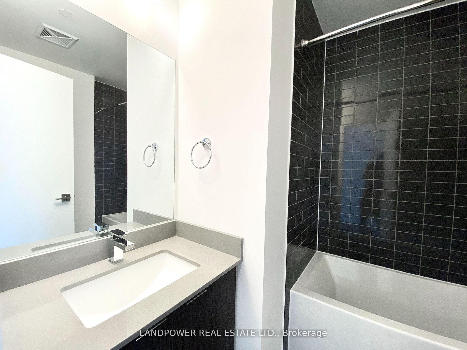 2908 Highway 7 Road Unit 1308 photo 5