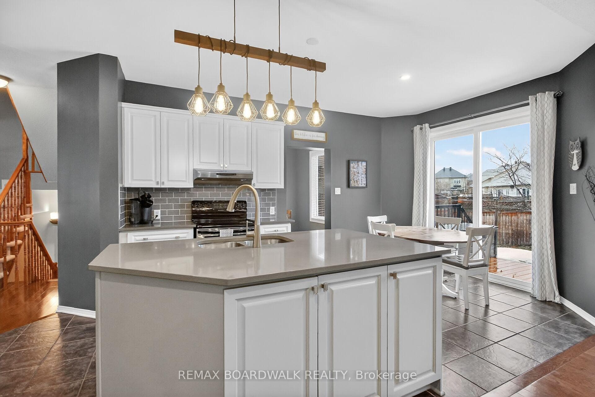 309 Chestermere Crescent photo 12