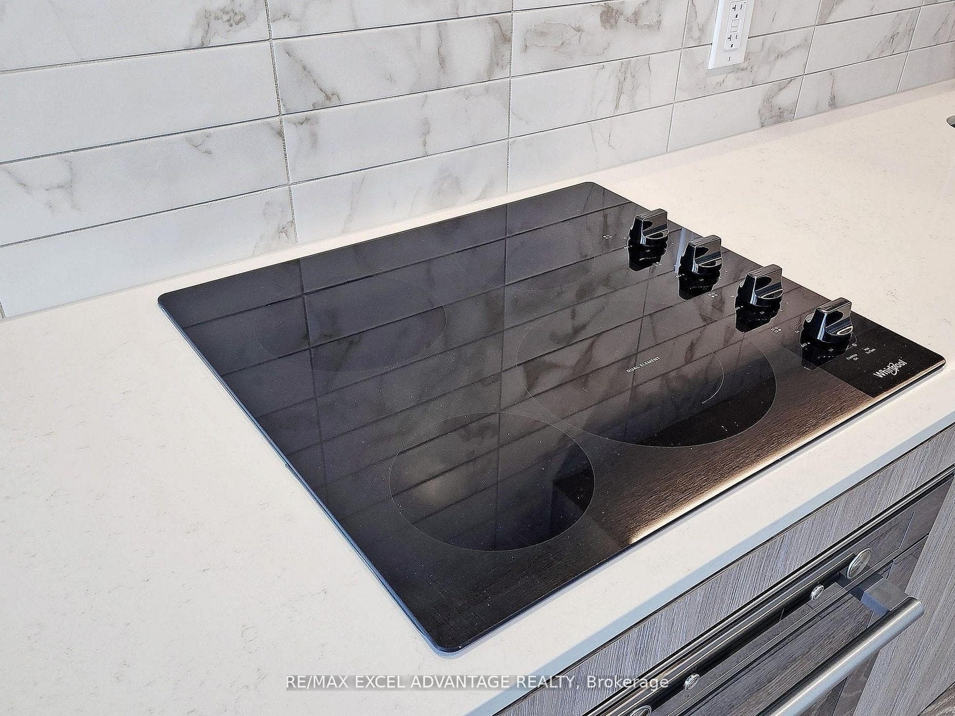 2020 Bathurst Street Unit 1012 photo 5