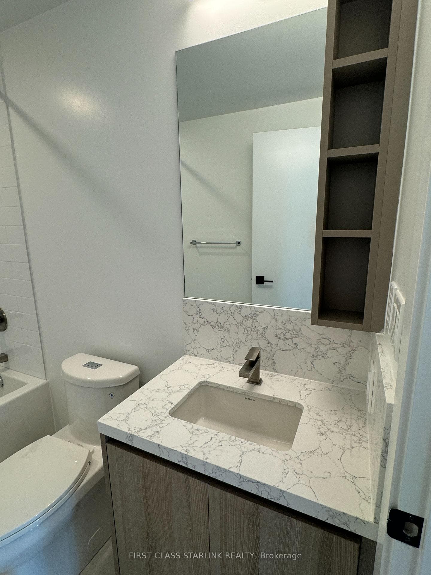 319 Jarvis Street Unit 4305 photo 11
