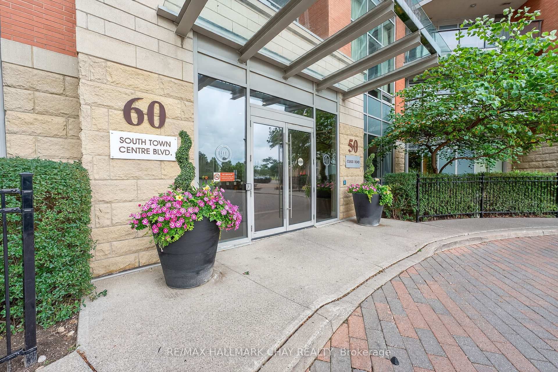 60 South Town Centre Boulevard Unit 819 photo 2
