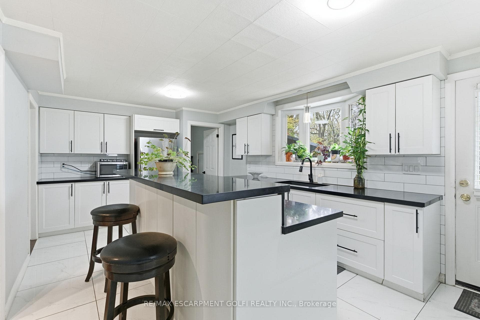 272 Grey Street photo 11