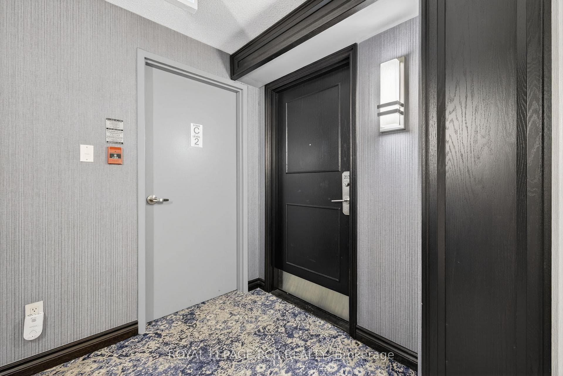 14924 Yonge Street Unit 213 photo 4