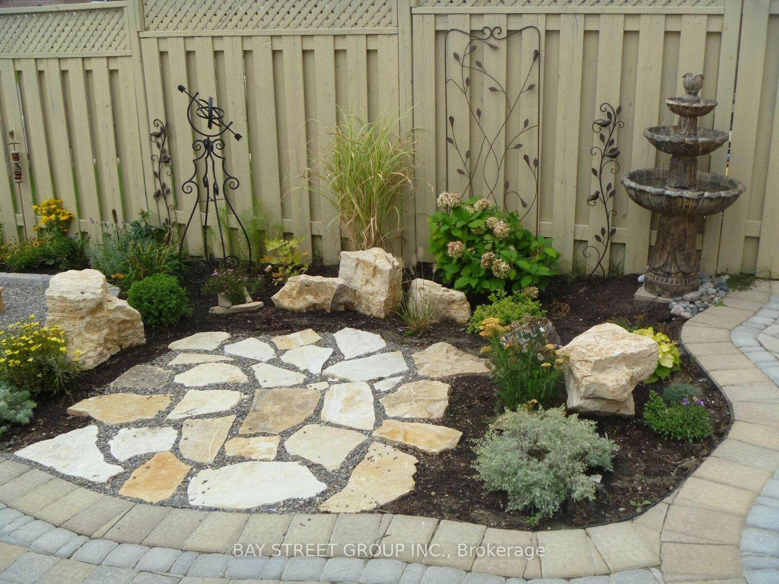 71 Ian Baron Avenue photo 16