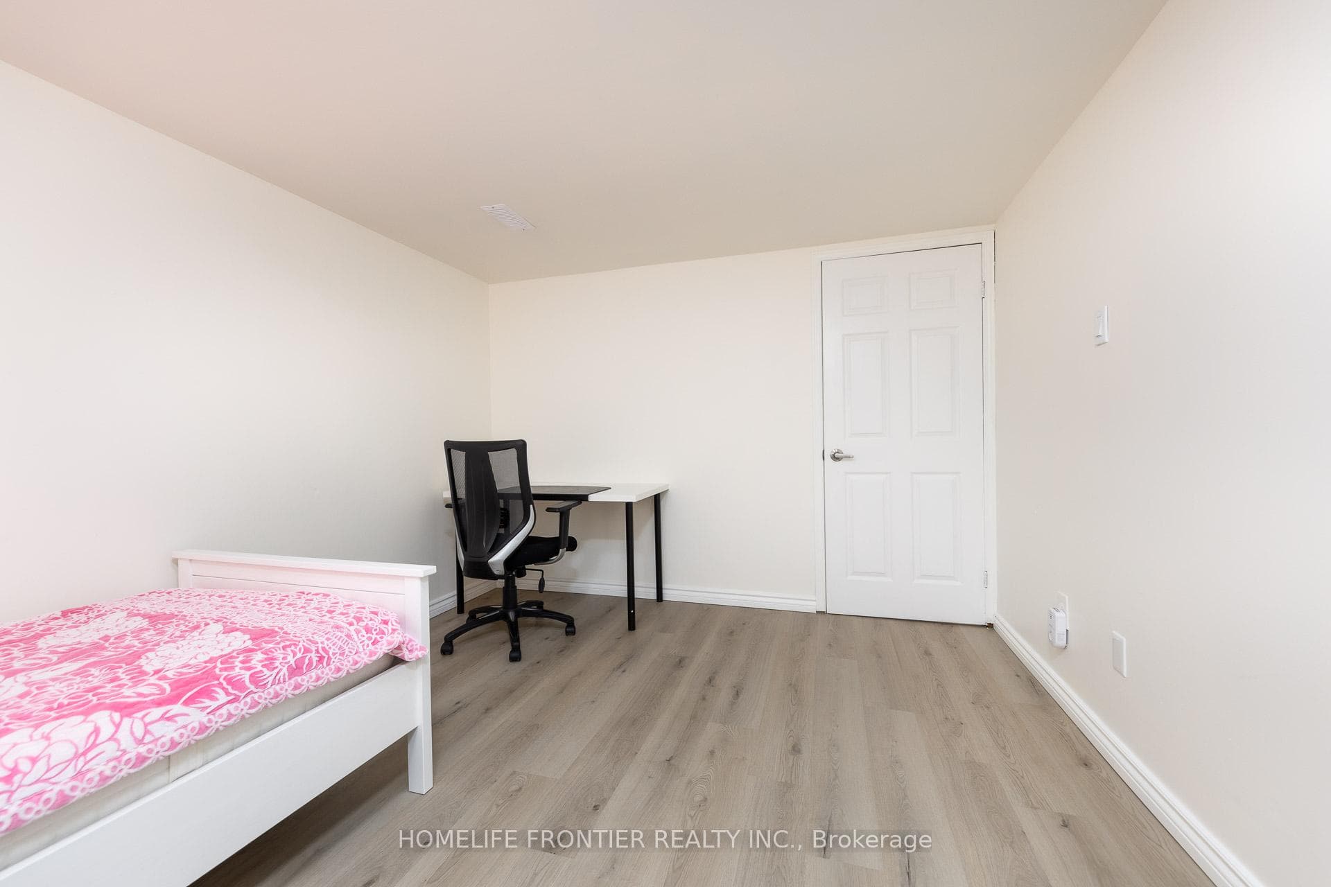 258 Conley Street Unit Bsmt photo 13