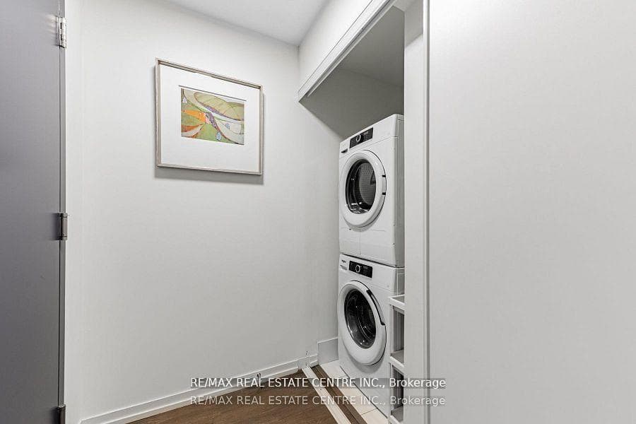 3237 Bayview Avenue Unit 713 photo 22