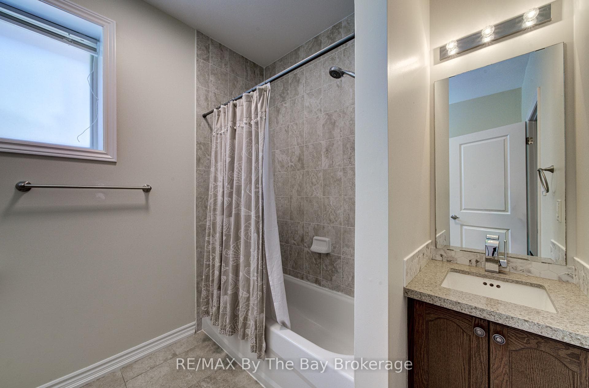 100 ALLEGRA Drive photo 35