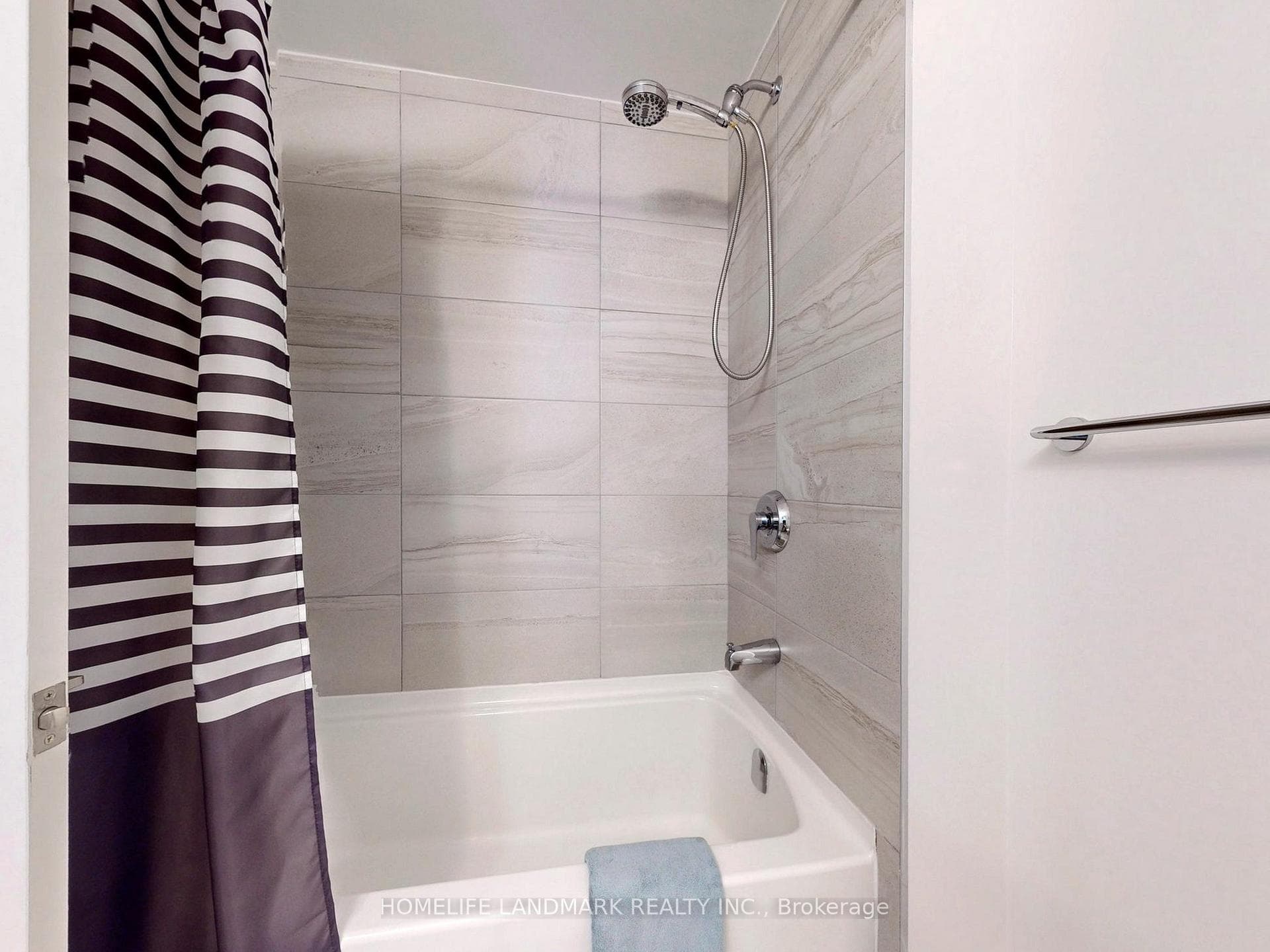268 Buchanan Drive Unit 611W photo 14