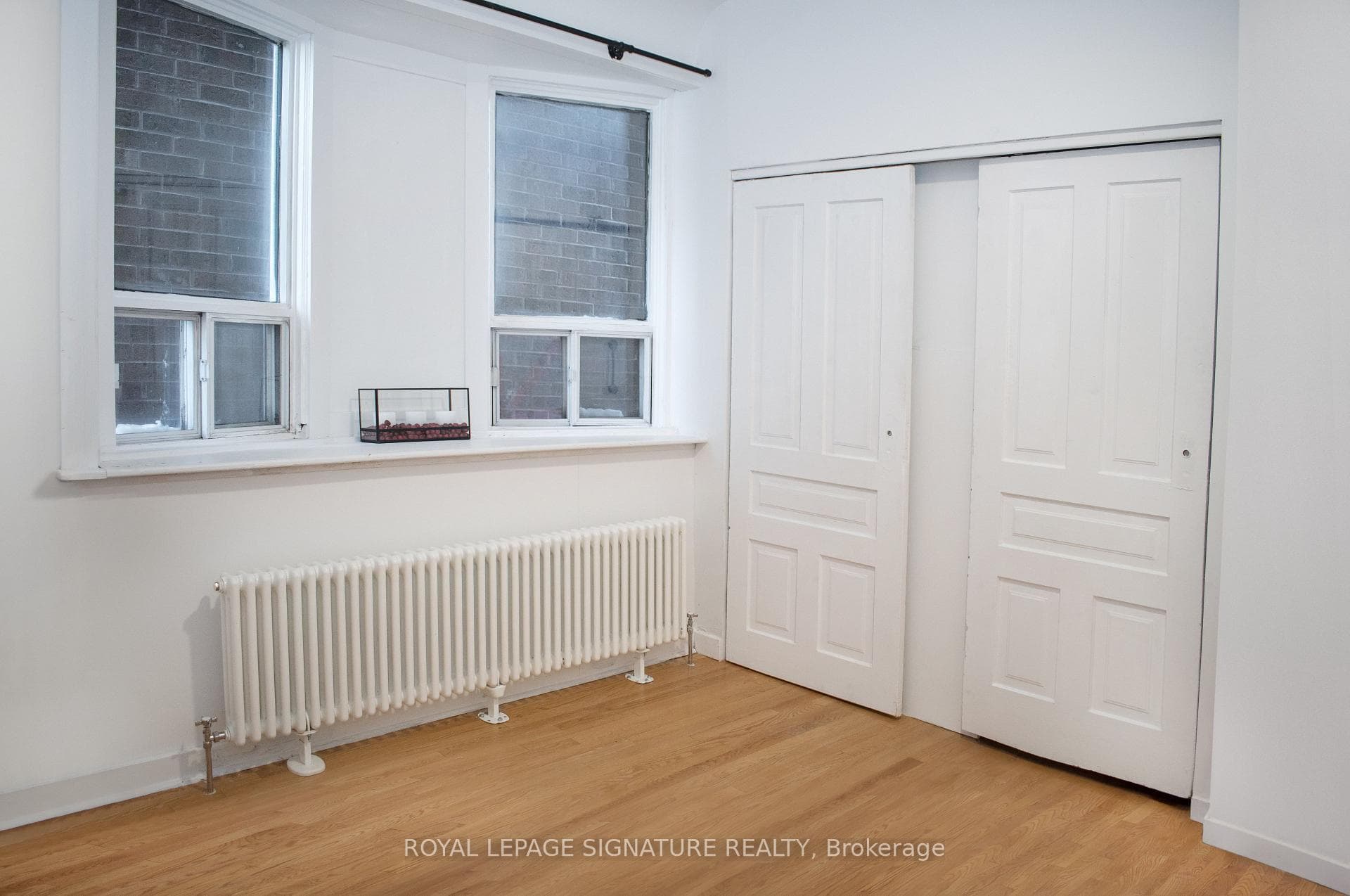 493 St Clarens Avenue Unit Main photo 5