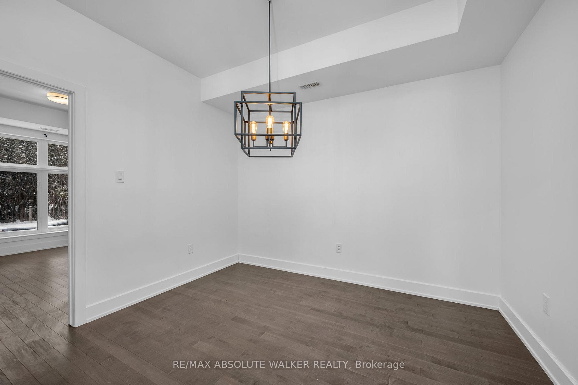 305 Elizabeth Cosgrove Private Unit 101 photo 18