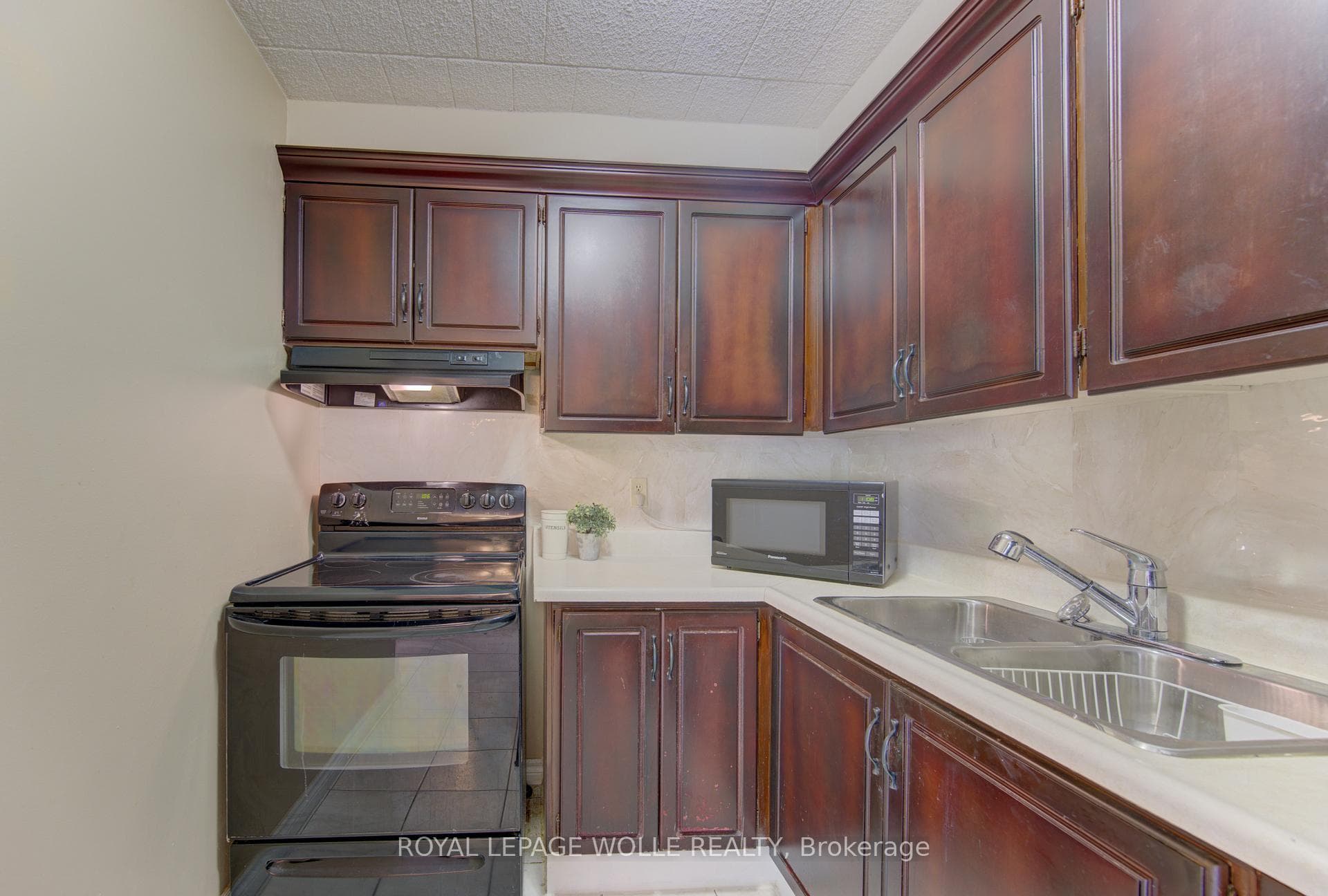 71 Vanier Drive Unit 301 photo 15
