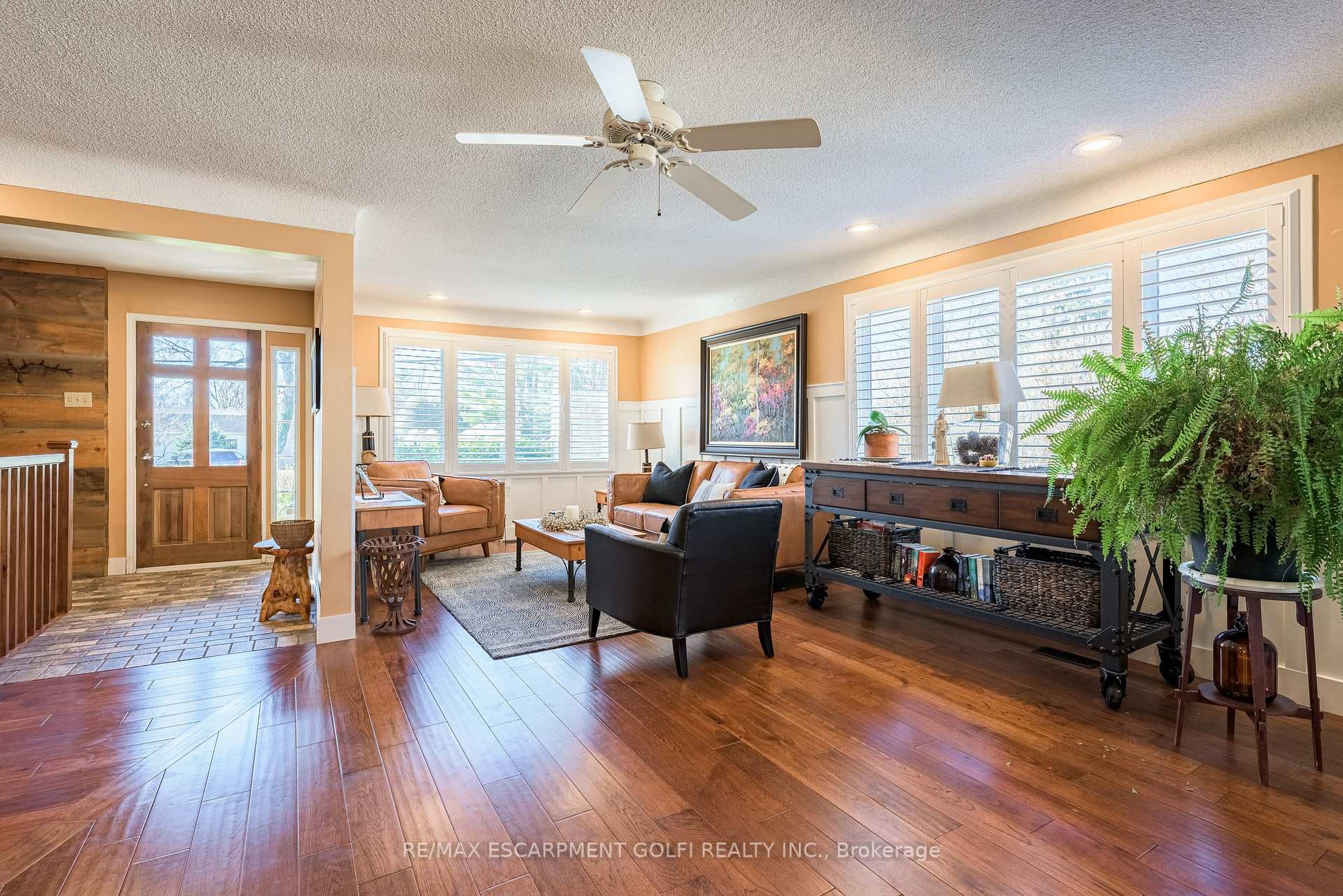 1411 McNab Road photo 7