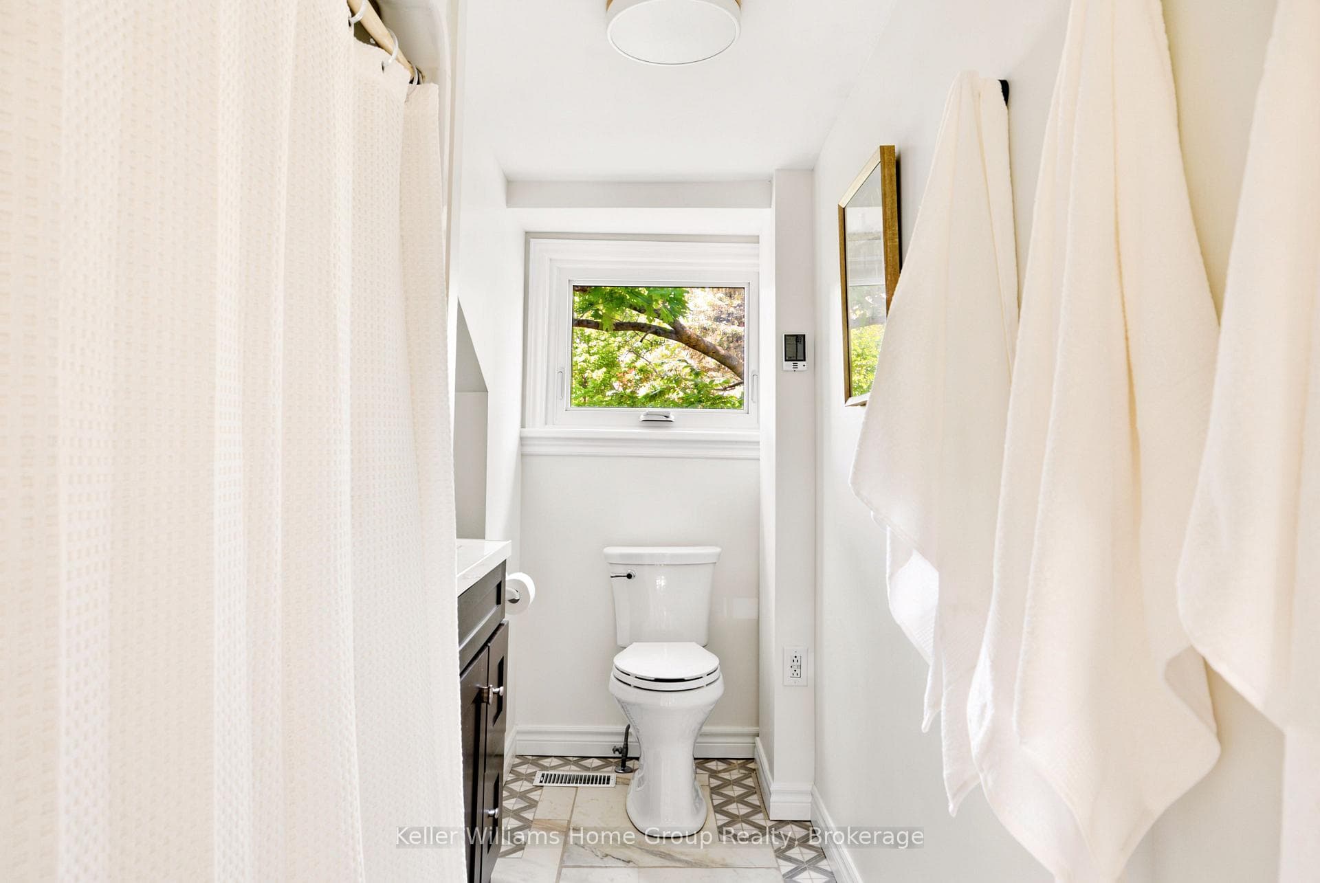 61 Essex Street photo 21