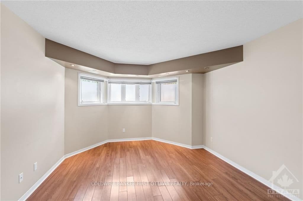 100 BRIARGATE Unit 2 photo 10