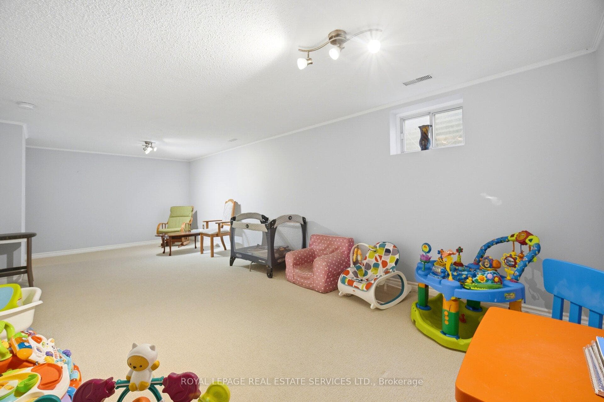 649 Francis Road Unit 3 photo 22