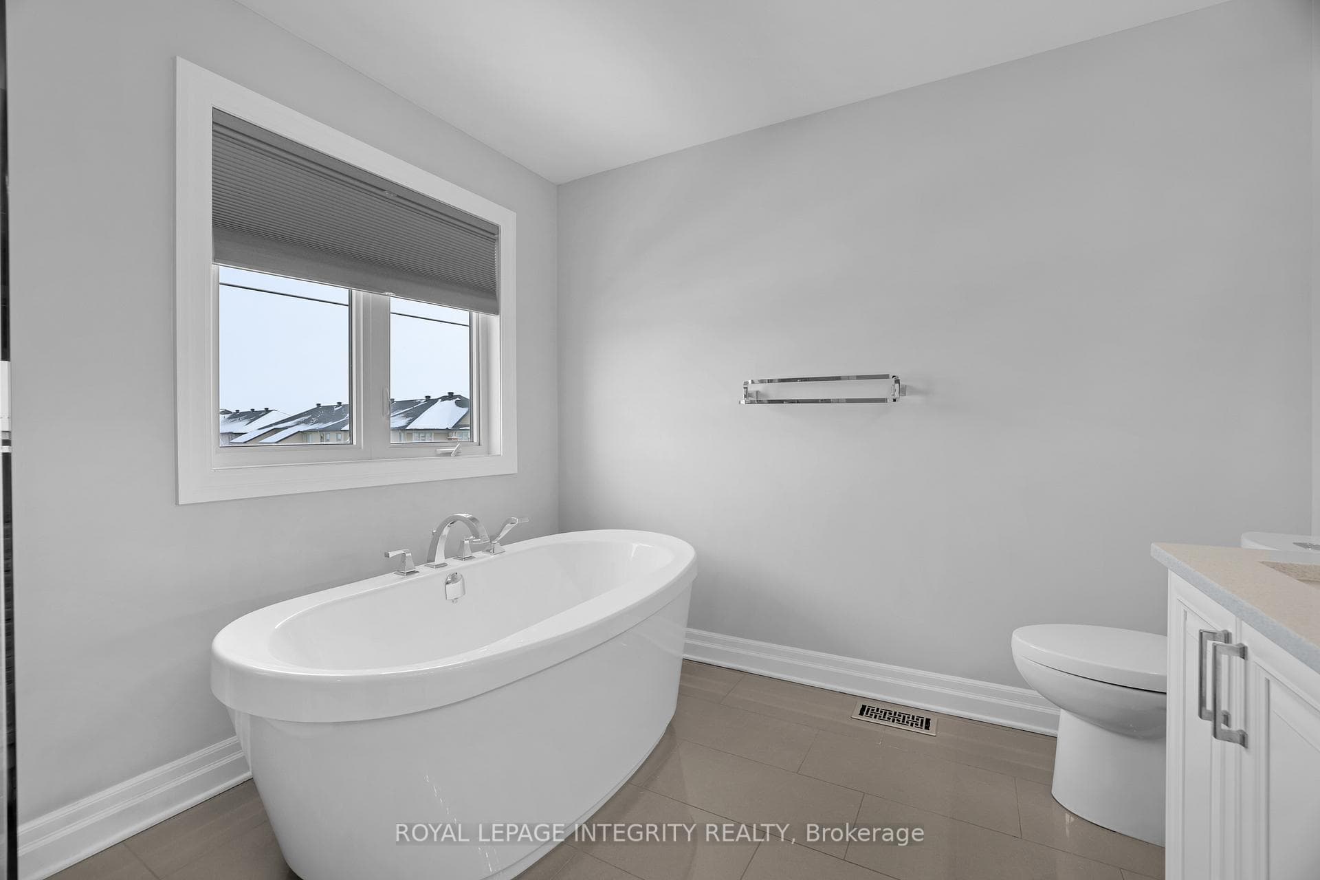 508 Yellow Birch Street photo 29