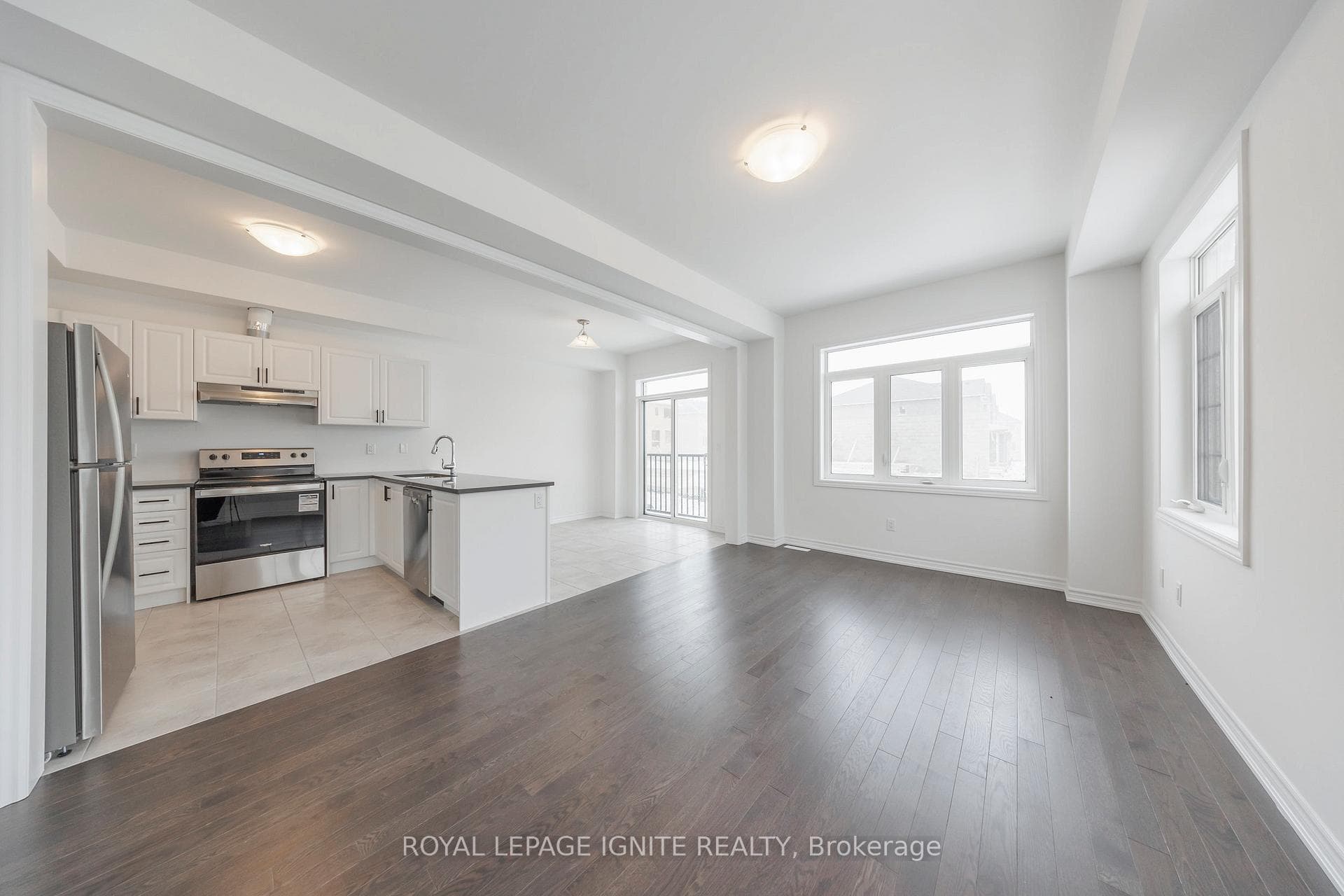 317 Russell Street photo 16