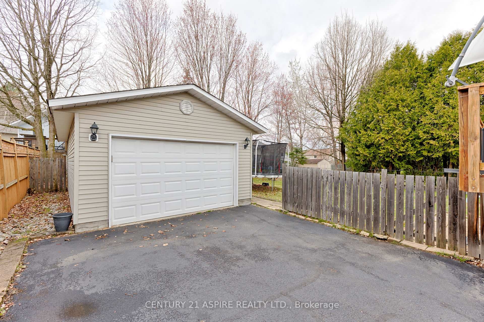 43 Selkirk Street photo 5