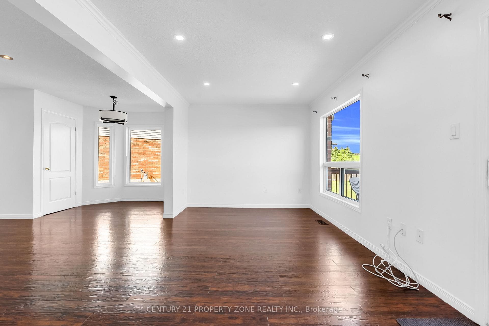 75 Benjamin Crescent photo 10