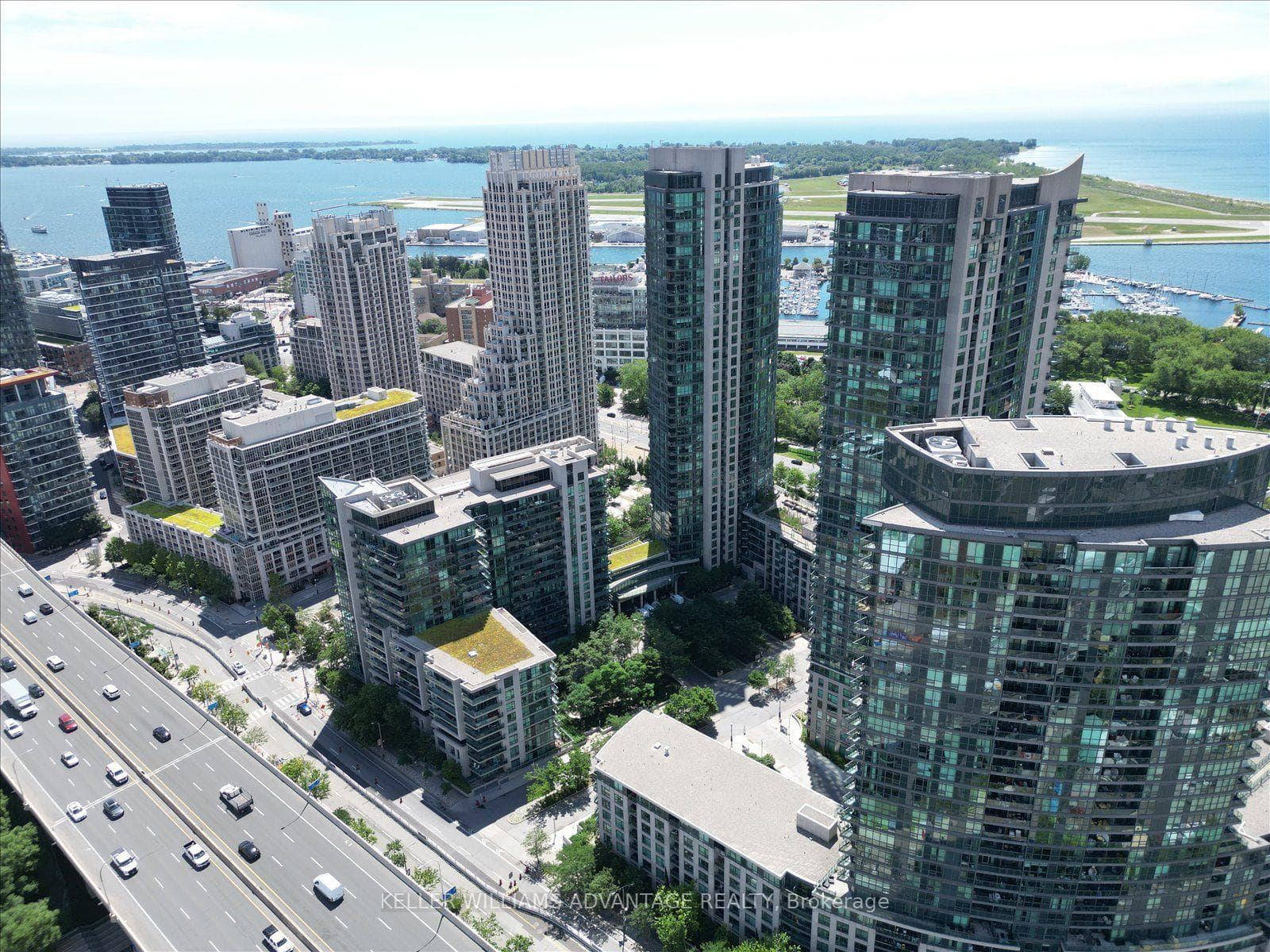 209 Fort York Boulevard Unit 1170 photo 23