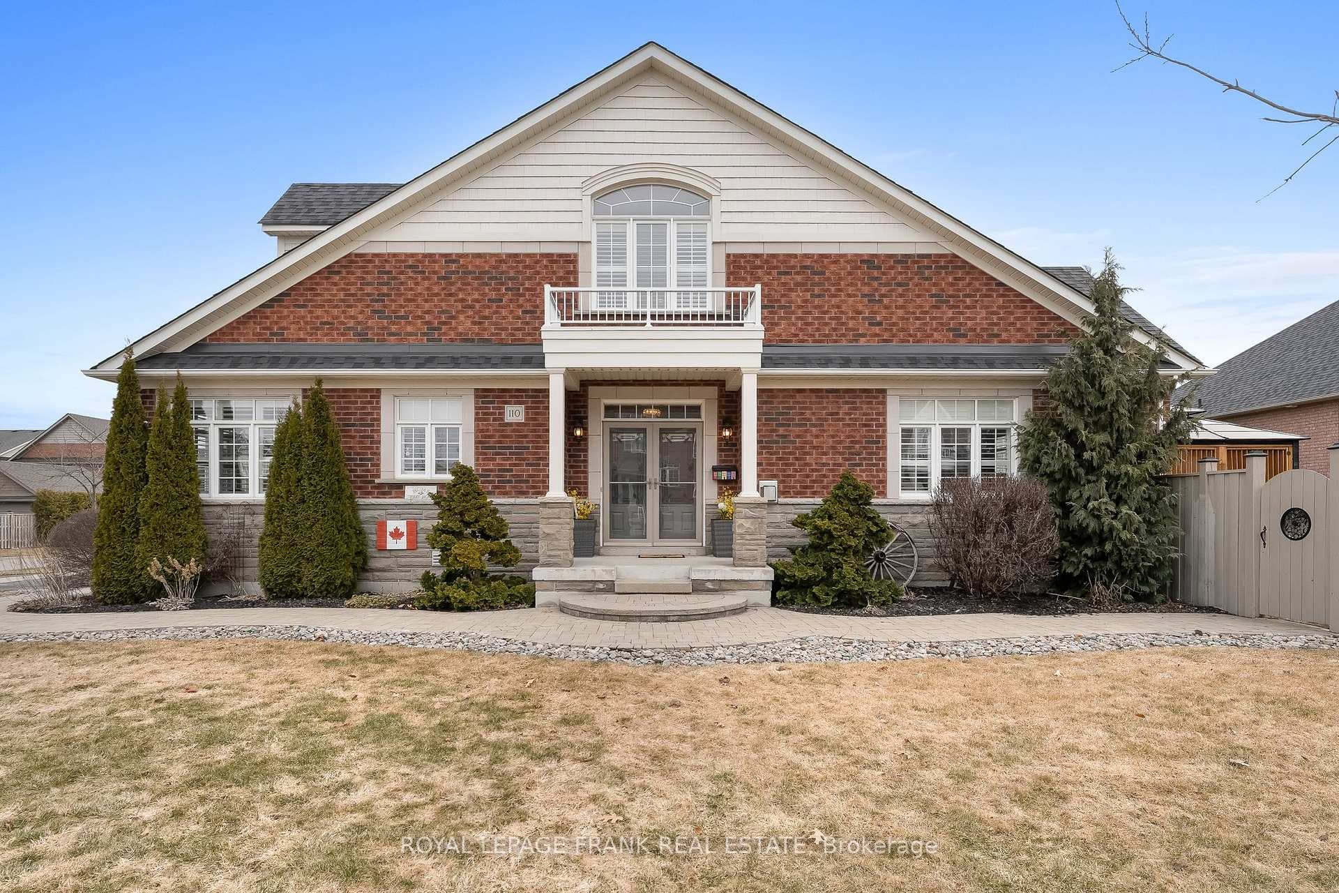 110 Piper Crescent photo 4