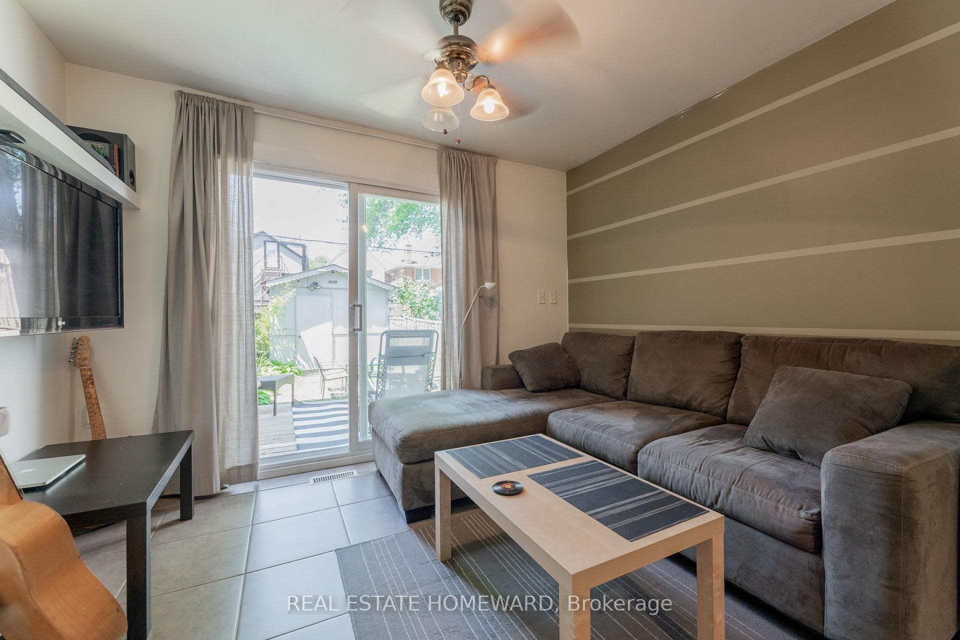 24 Earl Grey Road photo 9