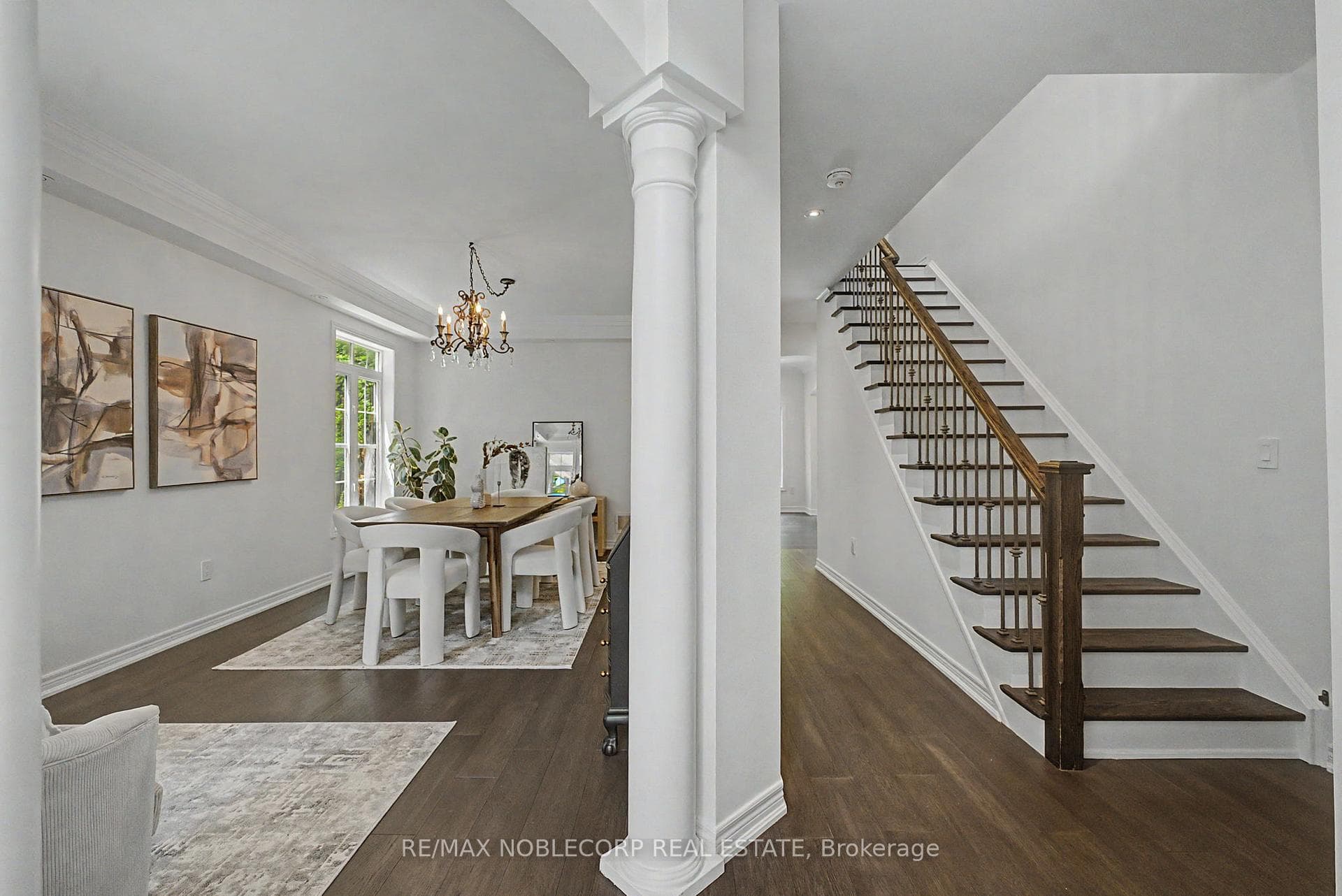 68 Meadowglen Boulevard photo 6