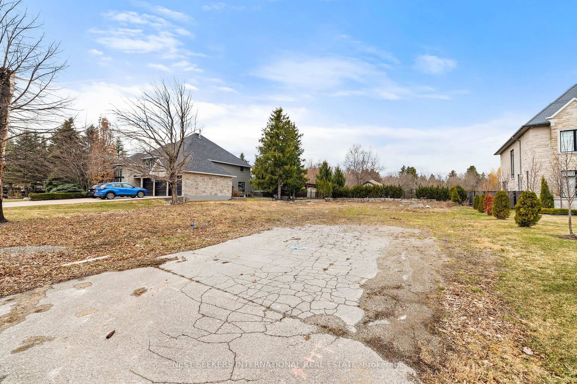 96 Robinson Road photo 7