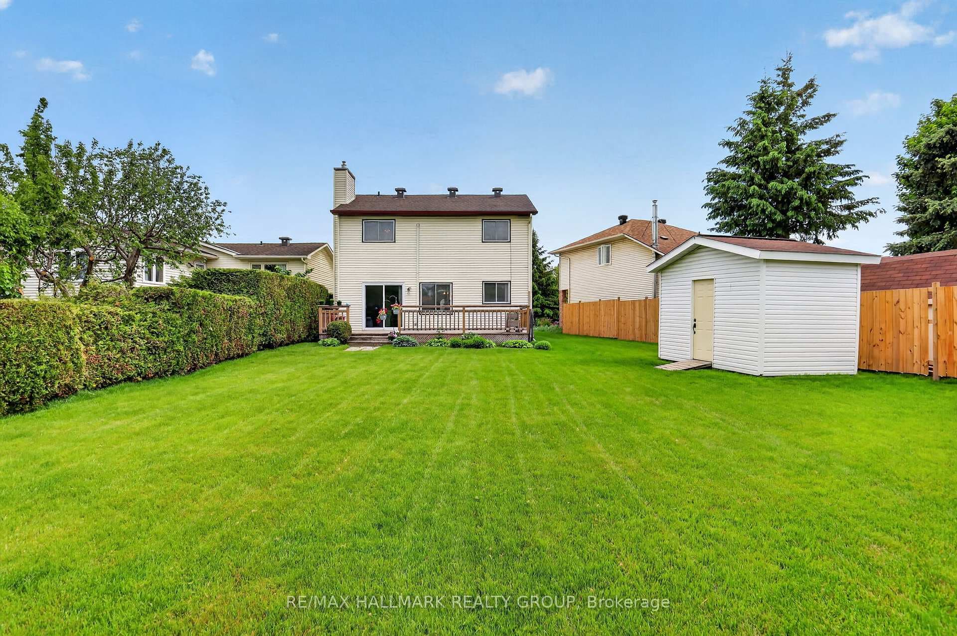 1463 Kamouraska Circle photo 3